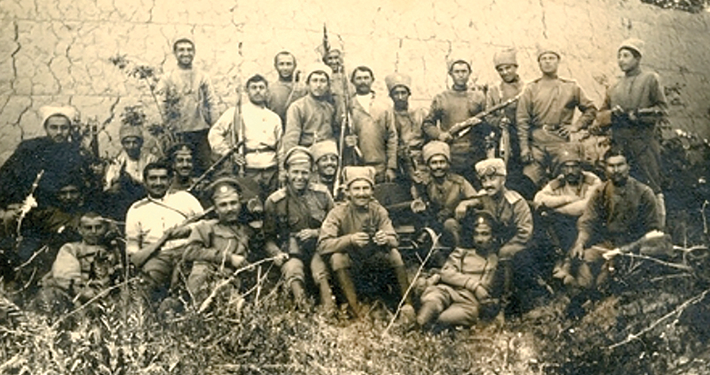 Armenian volunteers participating in the Battle of Sardarabad, 1918 (Wikimedia Commons)